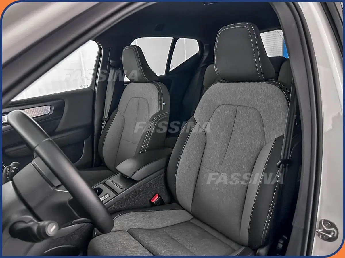 Volvo XC40 usata a Milano (8)