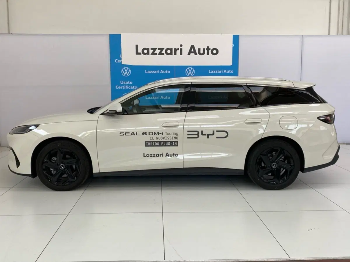 Byd Seal Station Wagon usata a Lodi (2)