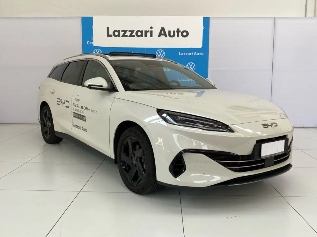 Byd Seal Station Wagon usata a Lodi (3)