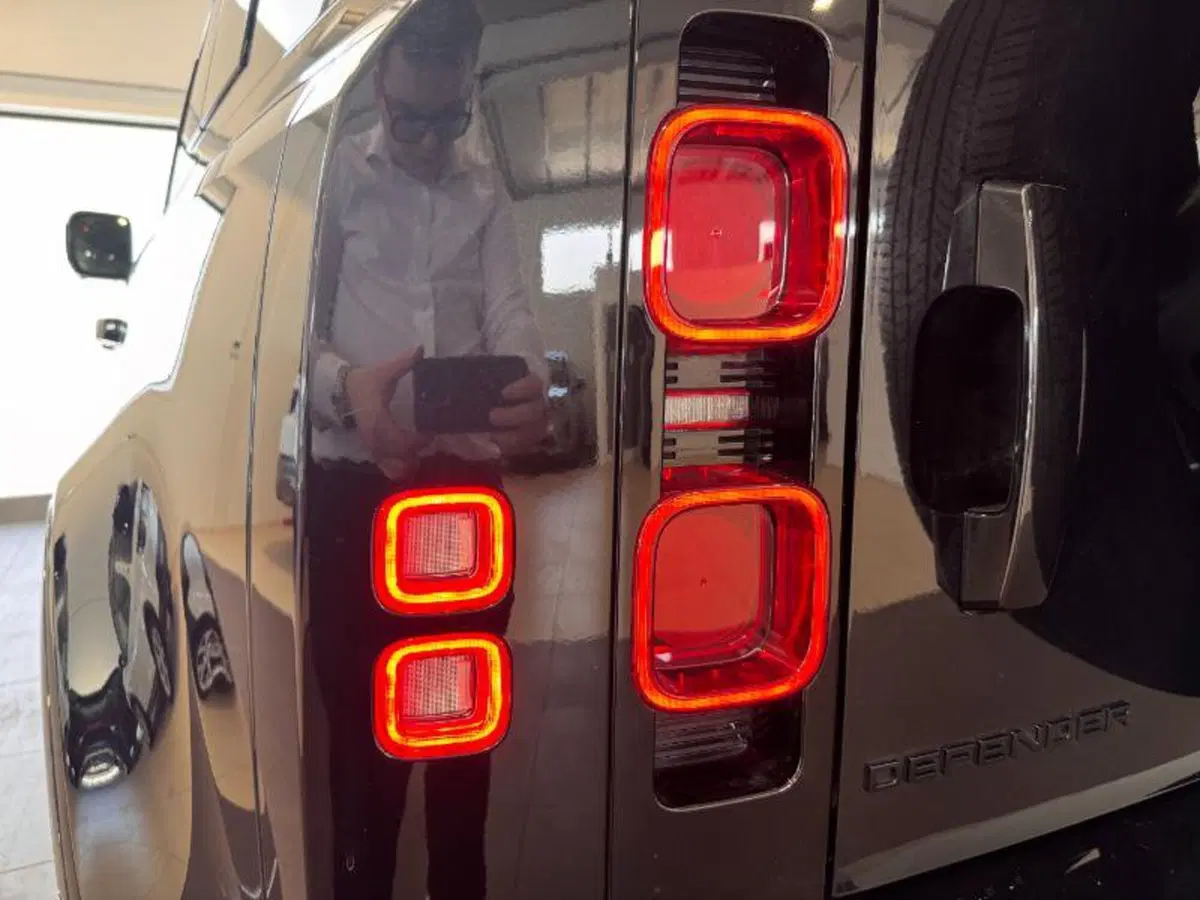 Land Rover Defender usata a Venezia (10)