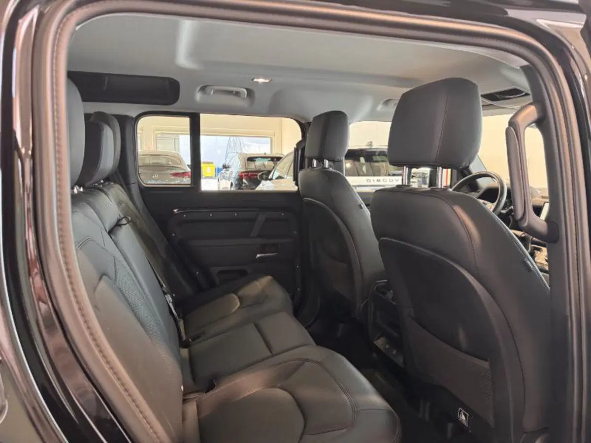 Land Rover Defender usata a Venezia (15)