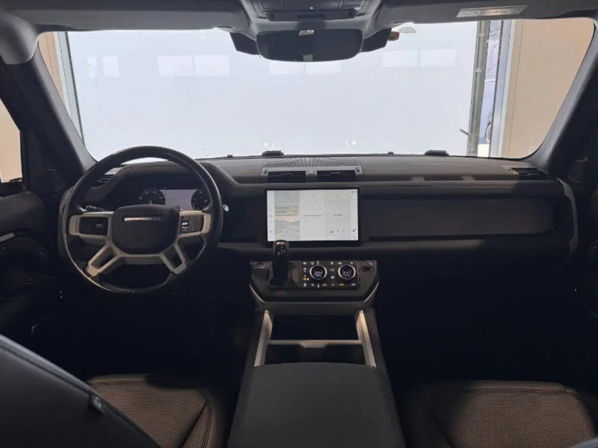 Land Rover Defender usata a Venezia (17)