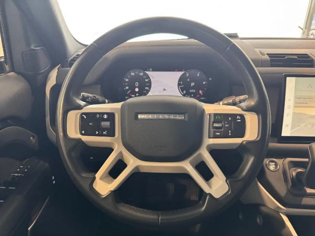 Land Rover Defender usata a Venezia (18)