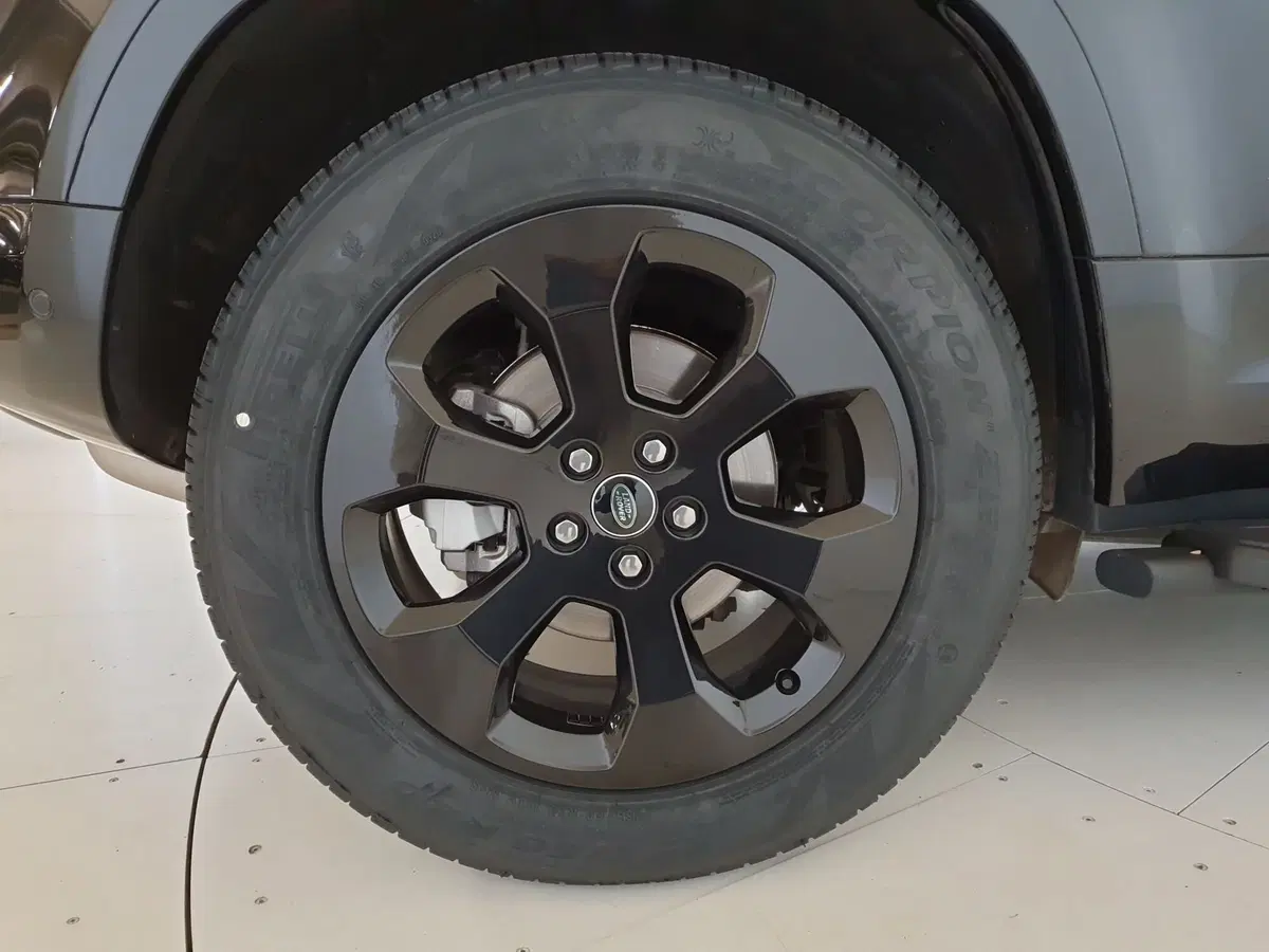 Land Rover Defender usata a Monza e Brianza (9)