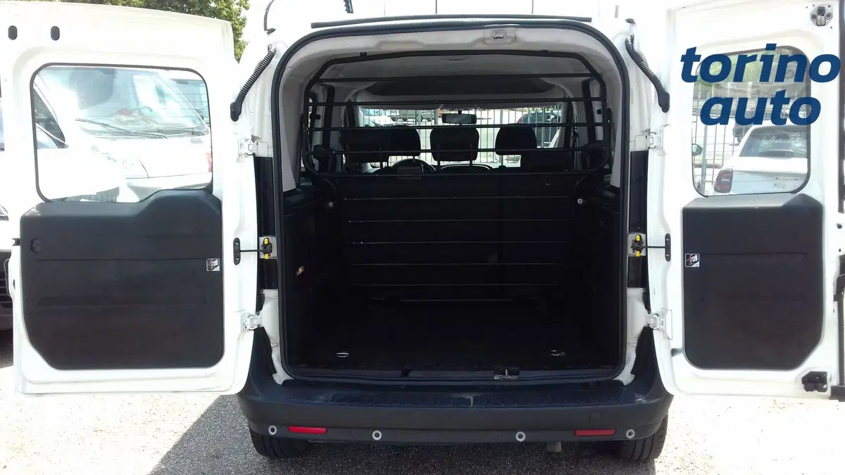 Fiat Doblò usata a Torino (3)