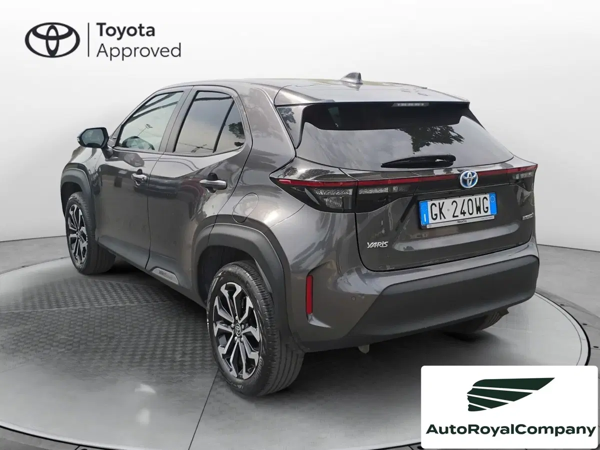 Toyota Yaris Cross usata a Roma (12)