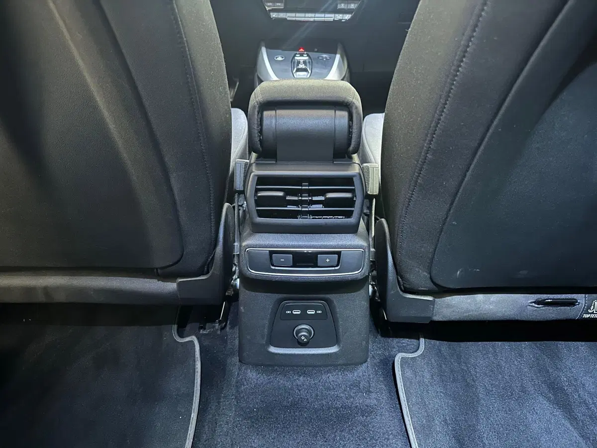 Audi Q4 usata a Novara (14)