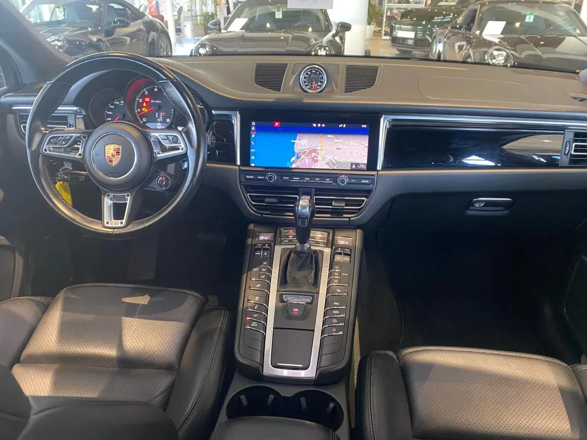 Porsche Macan usata a Firenze (10)