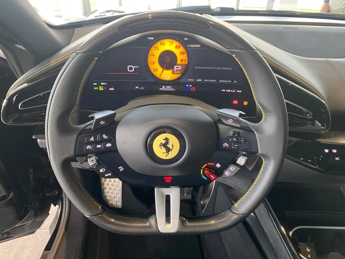 Ferrari Purosangue usata a Firenze (14)