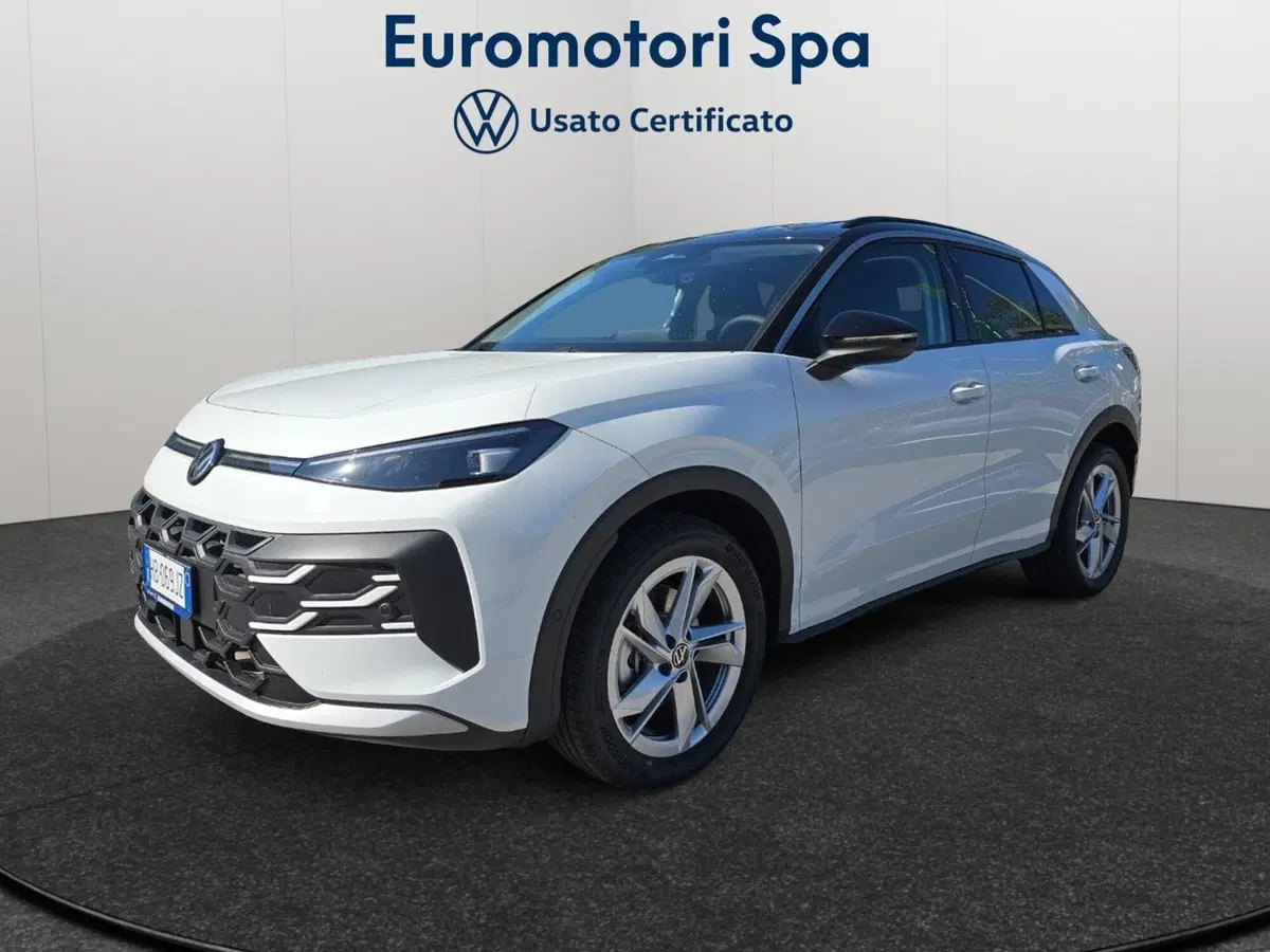 Volkswagen T-Roc nuova a Siena