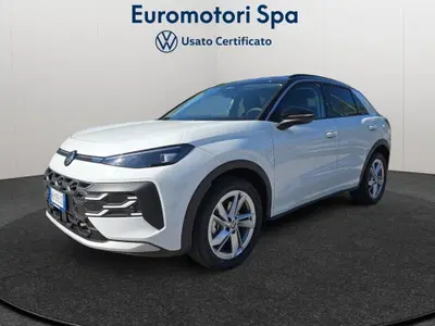 Volkswagen T-Roc 1.5 etsi Life 150cv dsg nuova a Monteriggioni