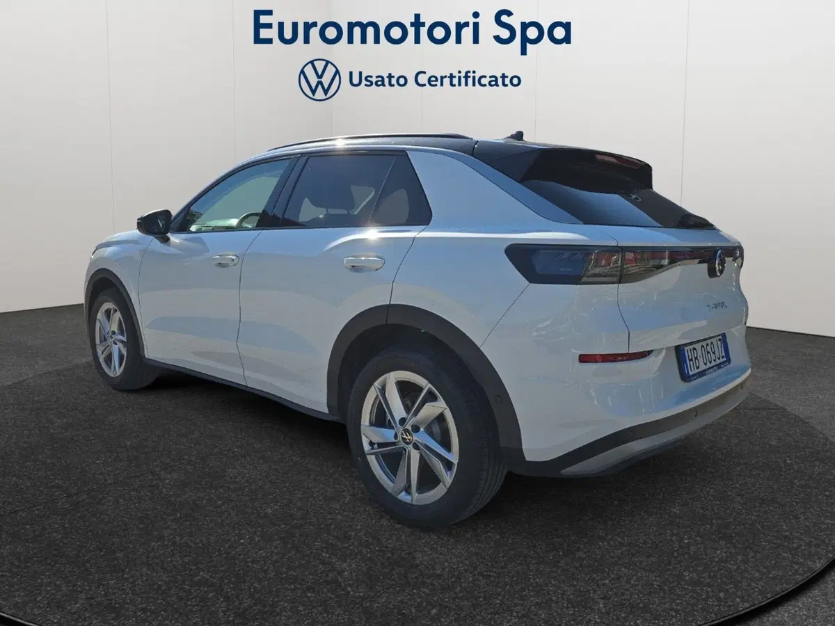 Volkswagen T-Roc nuova a Siena (3)
