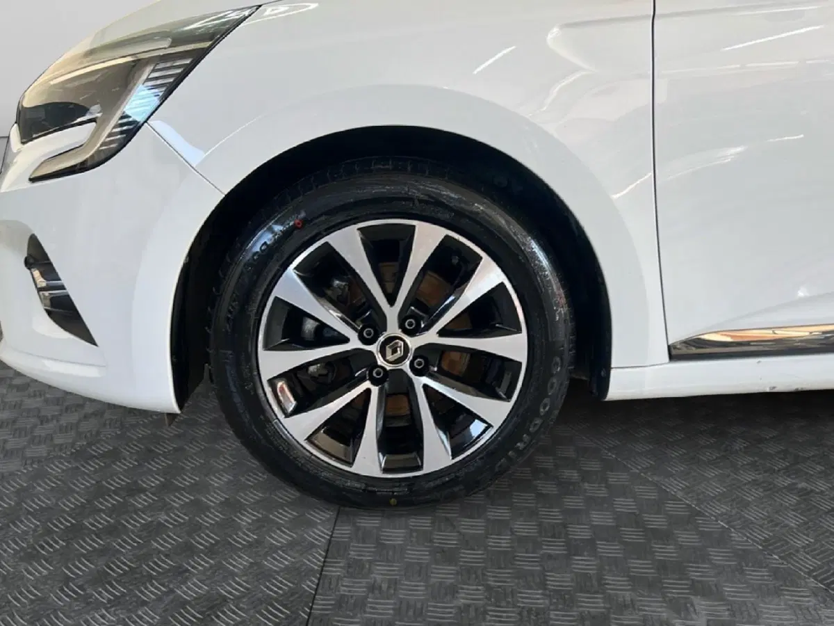 Renault Clio usata a Roma (9)