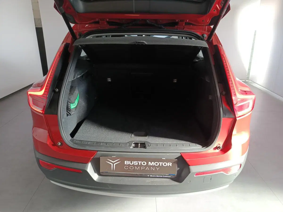 Volvo XC40 usata a Varese (10)
