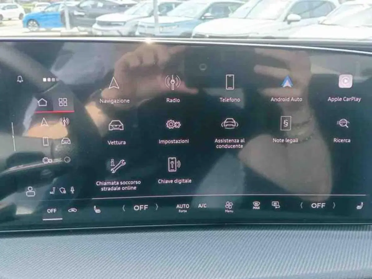 Audi Q5 Sportback nuova a Torino (15)
