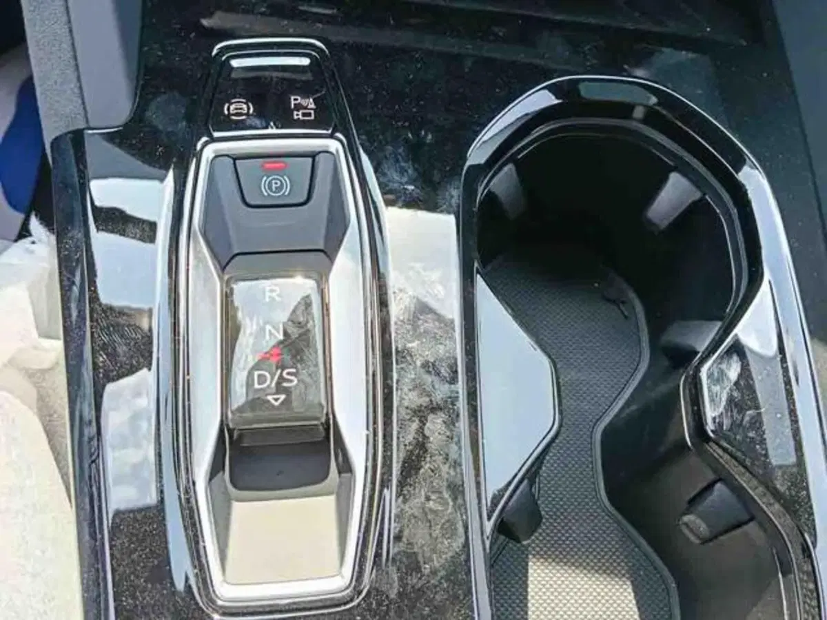 Audi Q5 Sportback nuova a Torino (18)