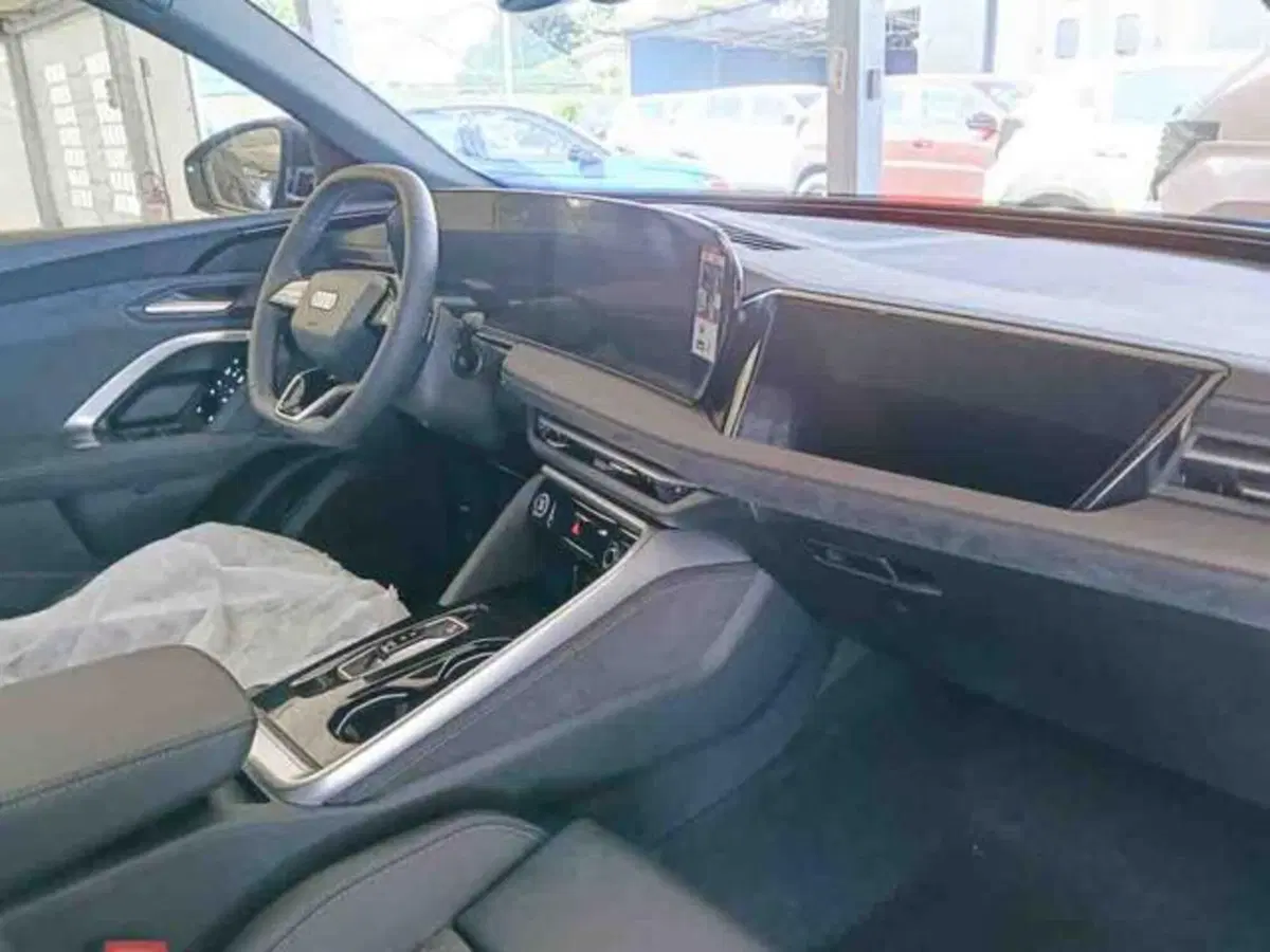Audi Q5 Sportback nuova a Torino (8)