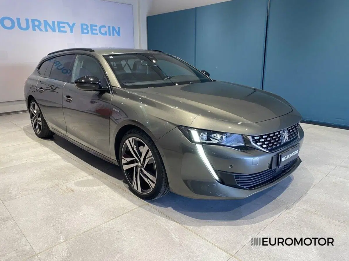 Peugeot 508 SW usata a Bari (3)