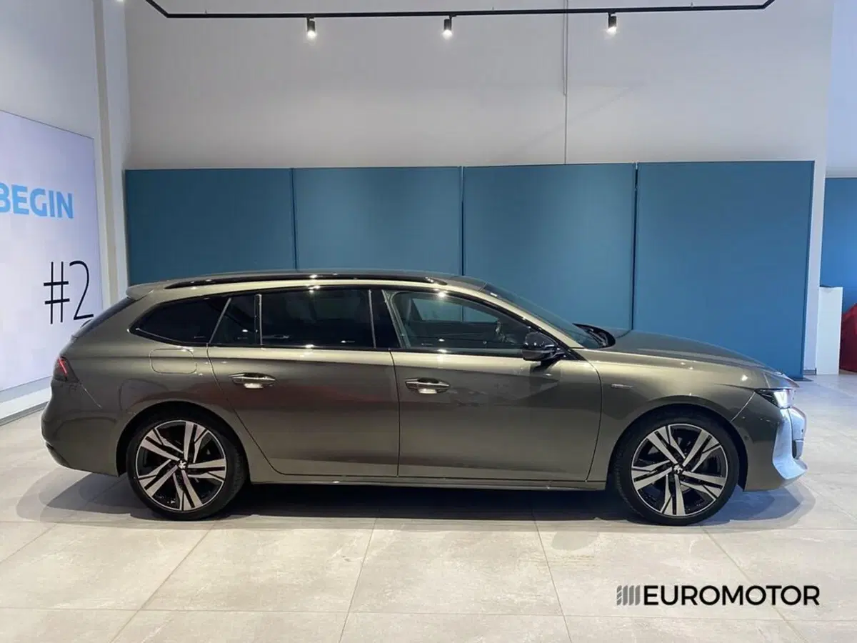 Peugeot 508 SW usata a Bari (7)