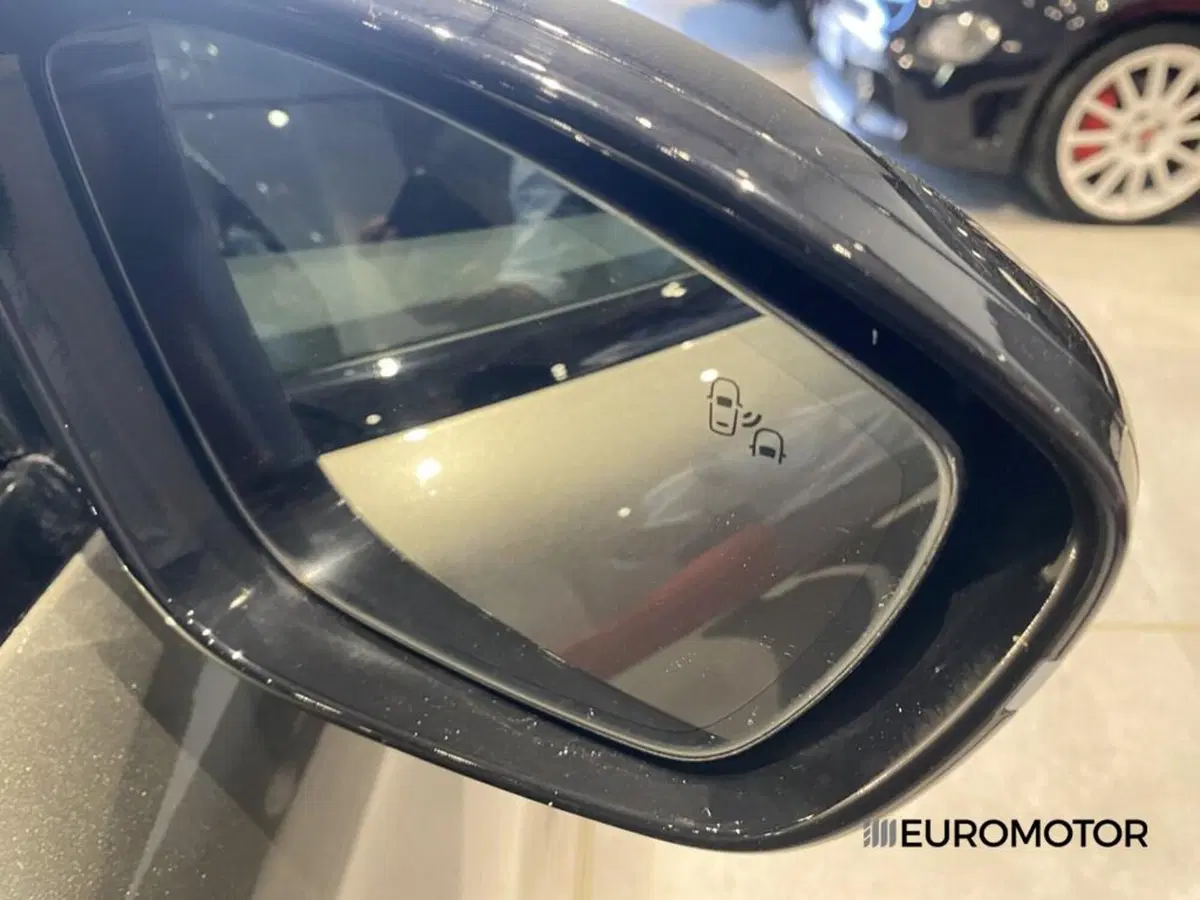Peugeot 508 SW usata a Bari (9)