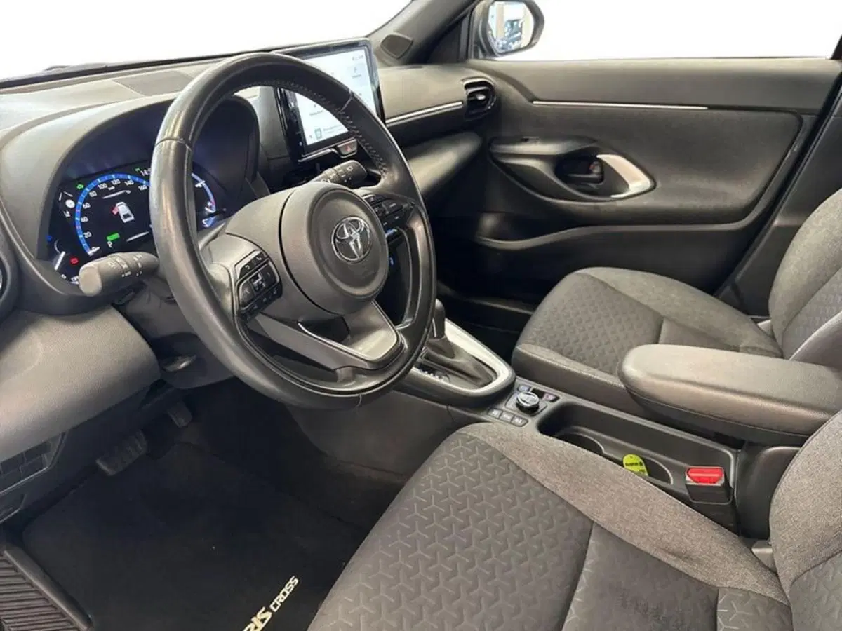 Toyota Yaris Cross usata a Prato (9)