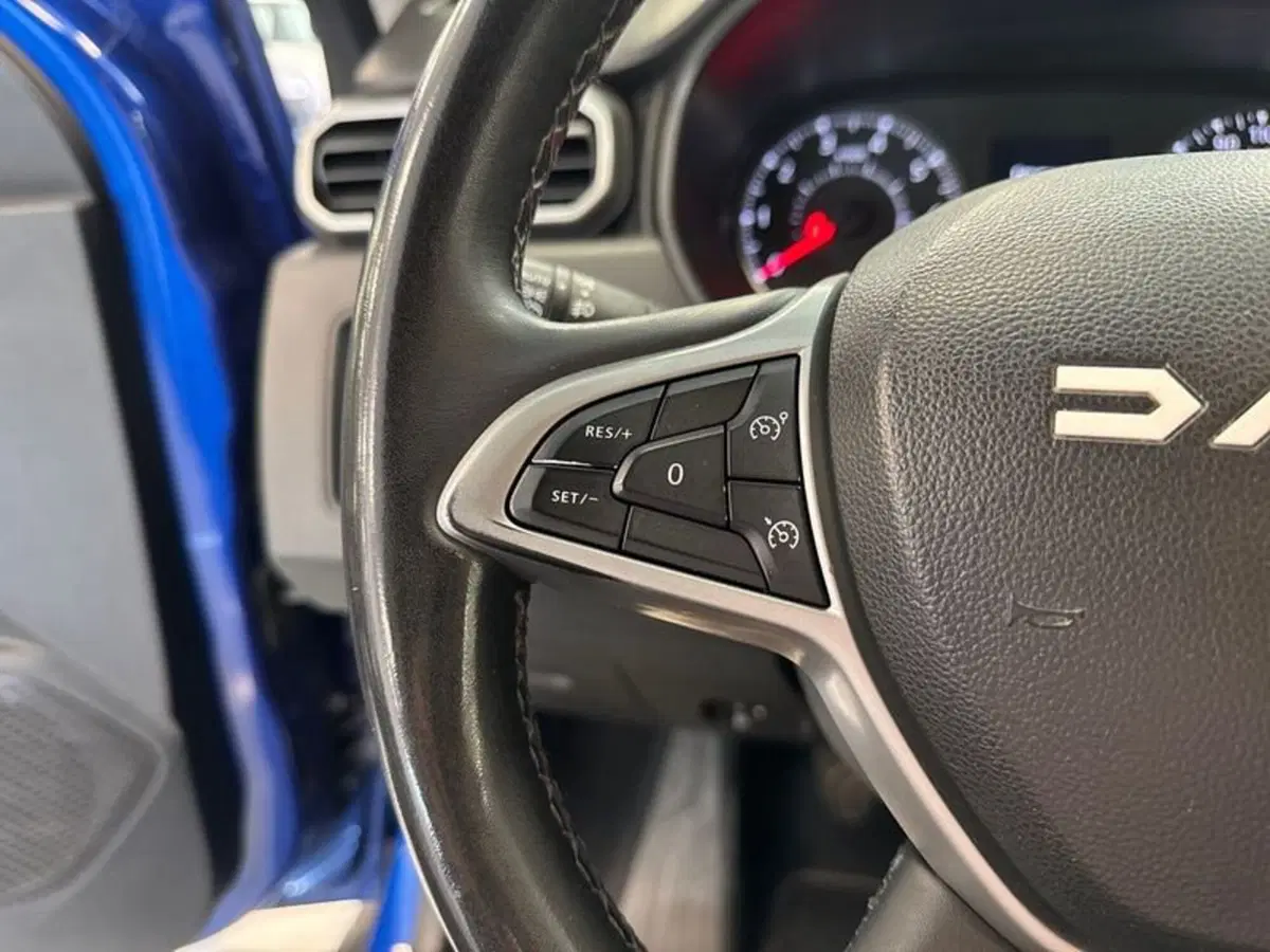 Dacia Duster usata a Prato (11)