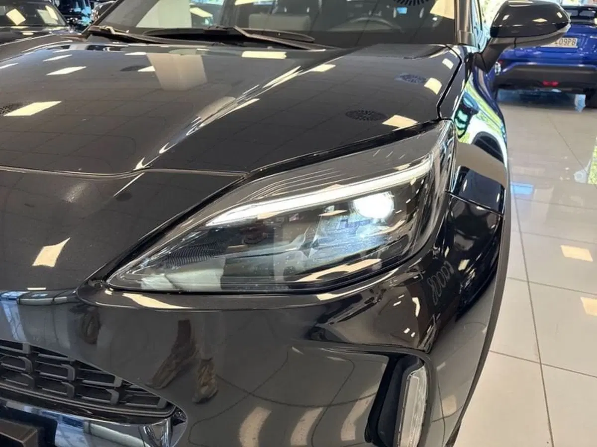 Toyota Yaris Cross usata a Prato (7)