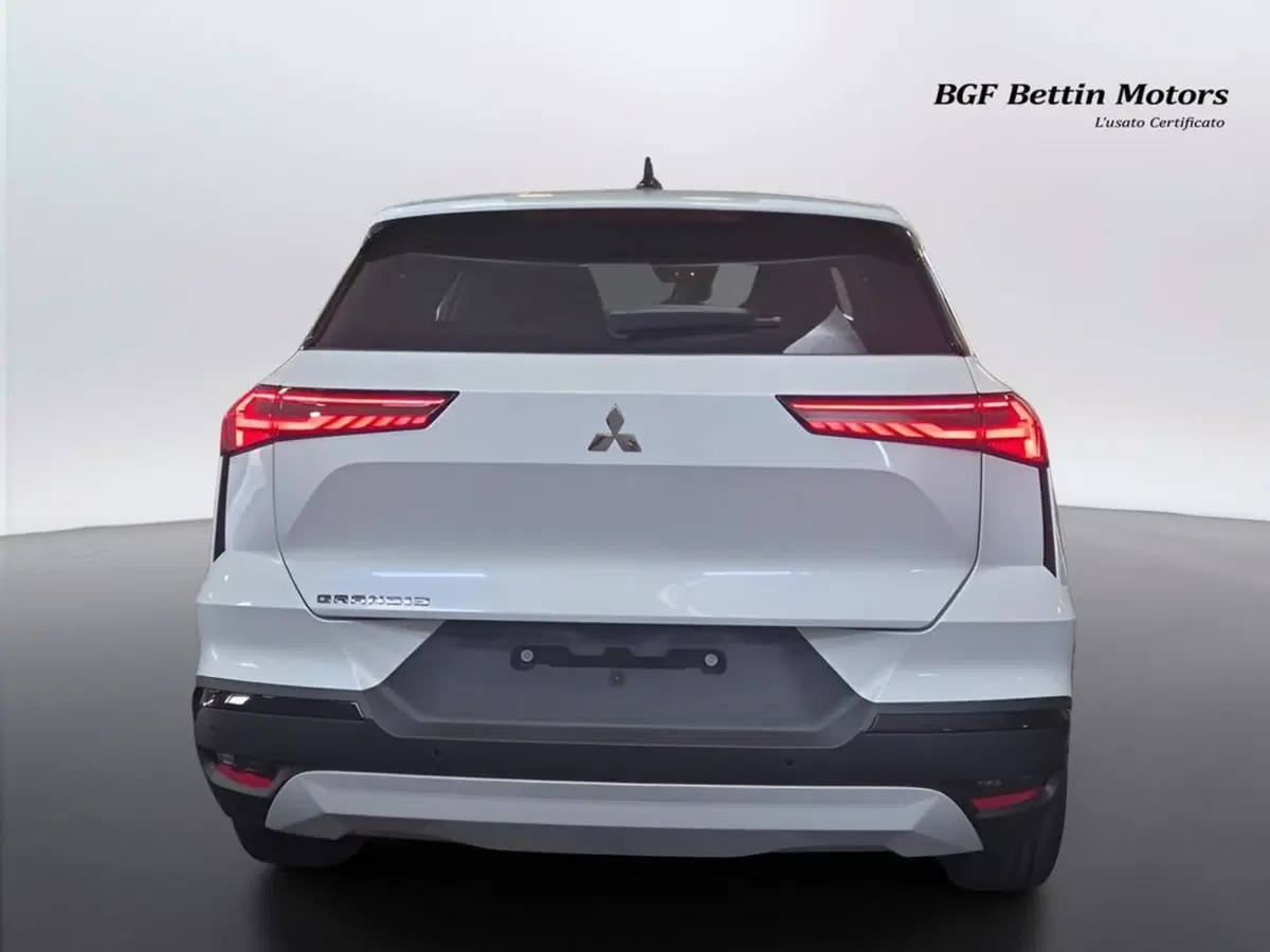 Mitsubishi Grandis nuova a Padova (8)