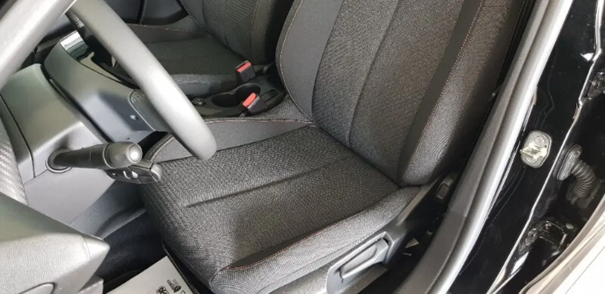 Peugeot 208 nuova a Pordenone (13)