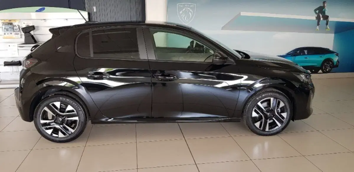Peugeot 208 nuova a Pordenone (9)