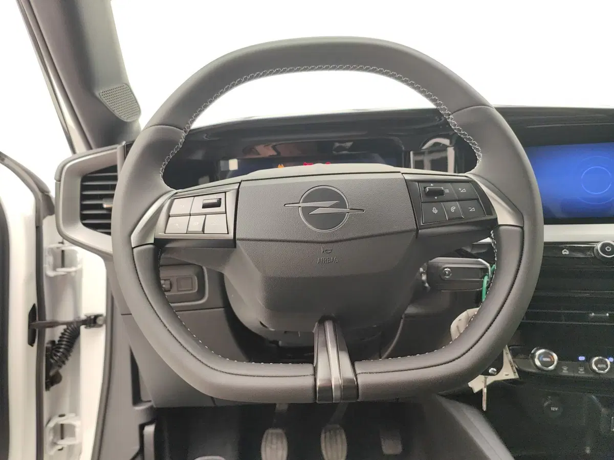 Opel Mokka nuova a Como (15)