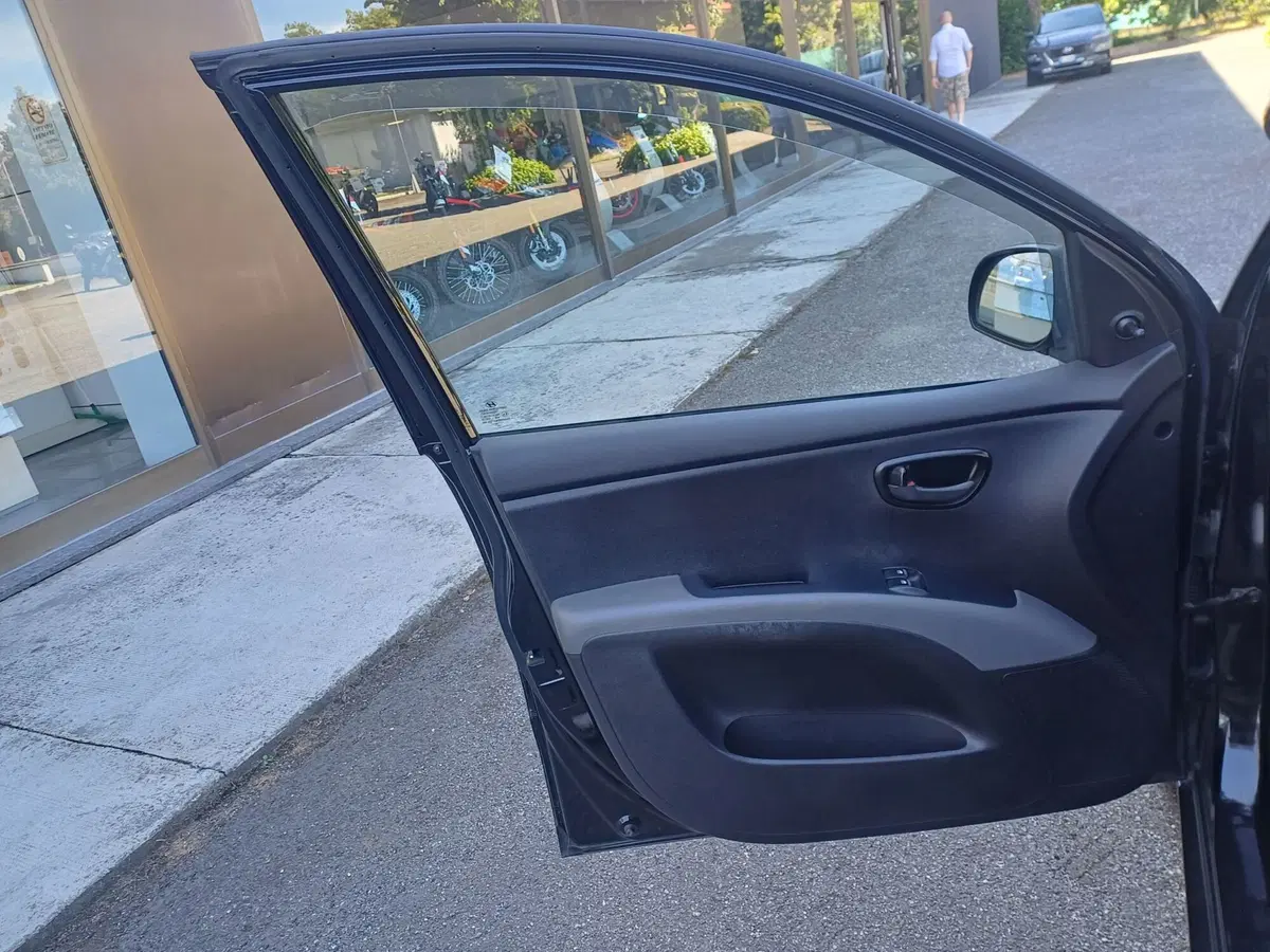 Hyundai i10 usata a Alessandria (6)
