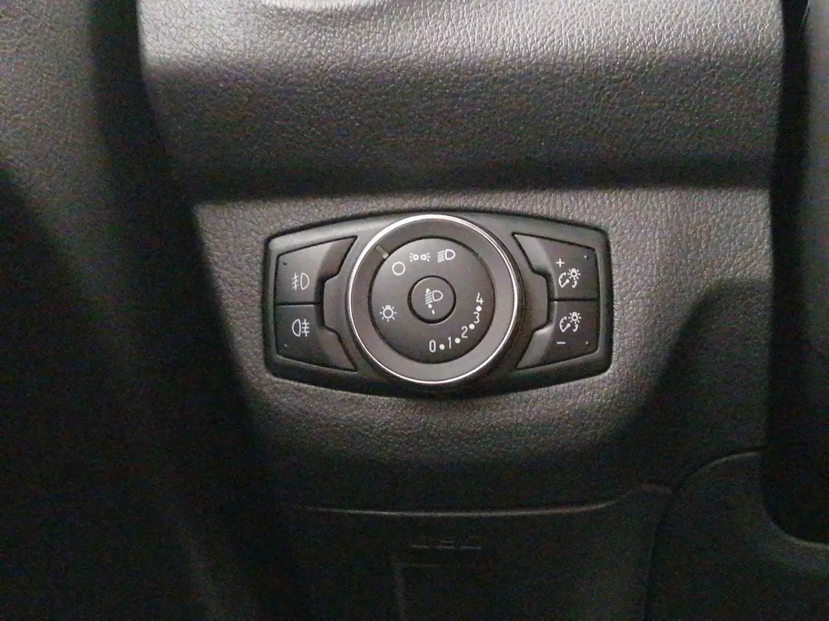 Ford Transit Courier usata a Roma (20)