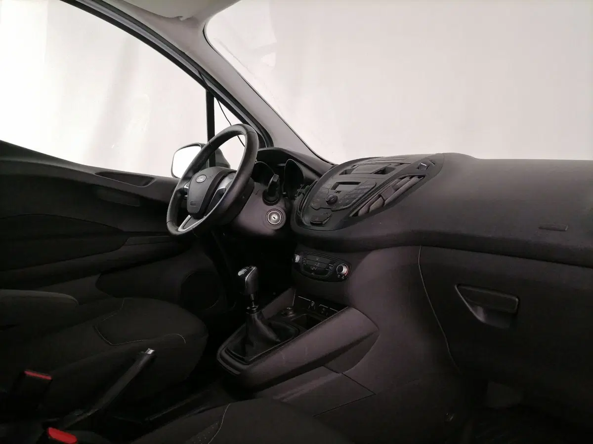 Ford Transit Courier usata a Roma (7)