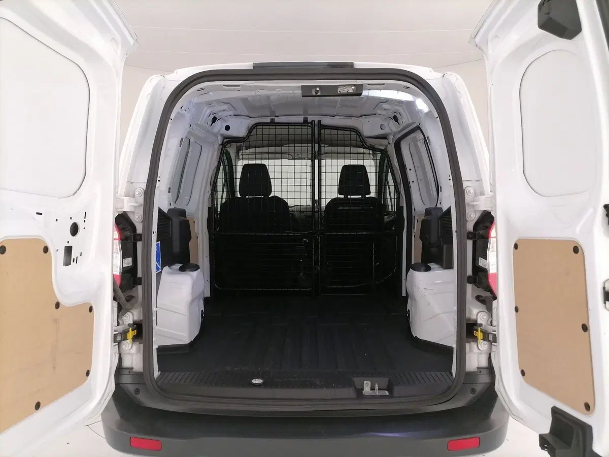 Ford Transit Courier usata a Roma (9)