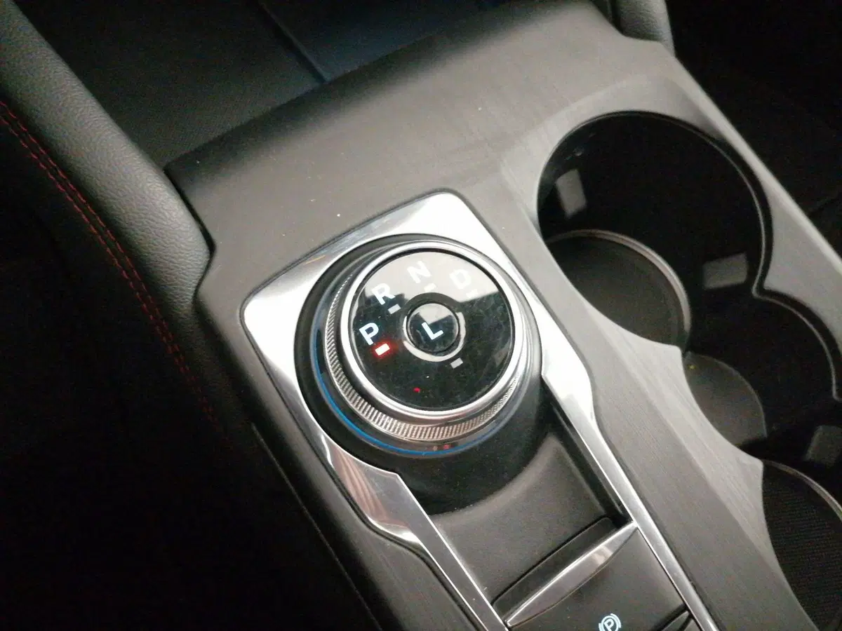 Ford Kuga usata a Roma (13)