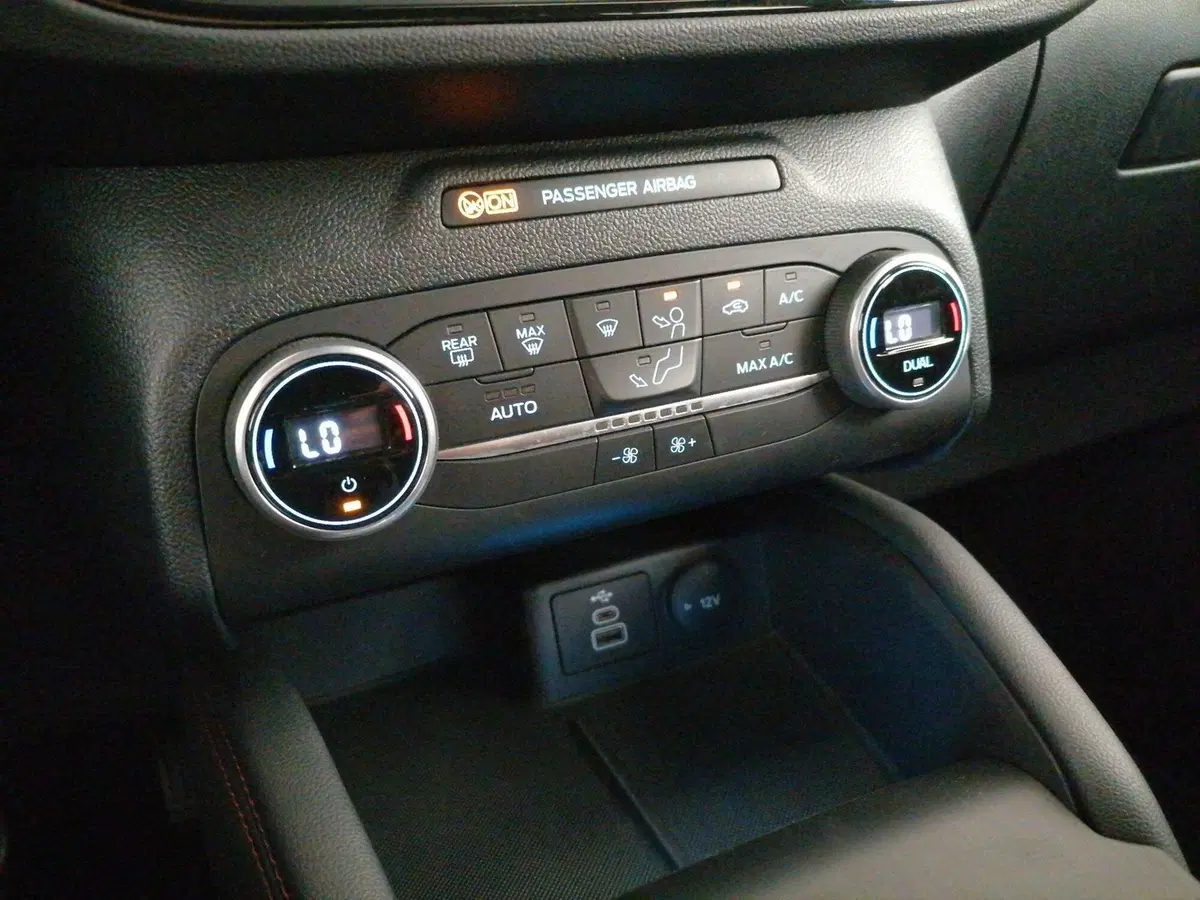 Ford Kuga usata a Roma (14)