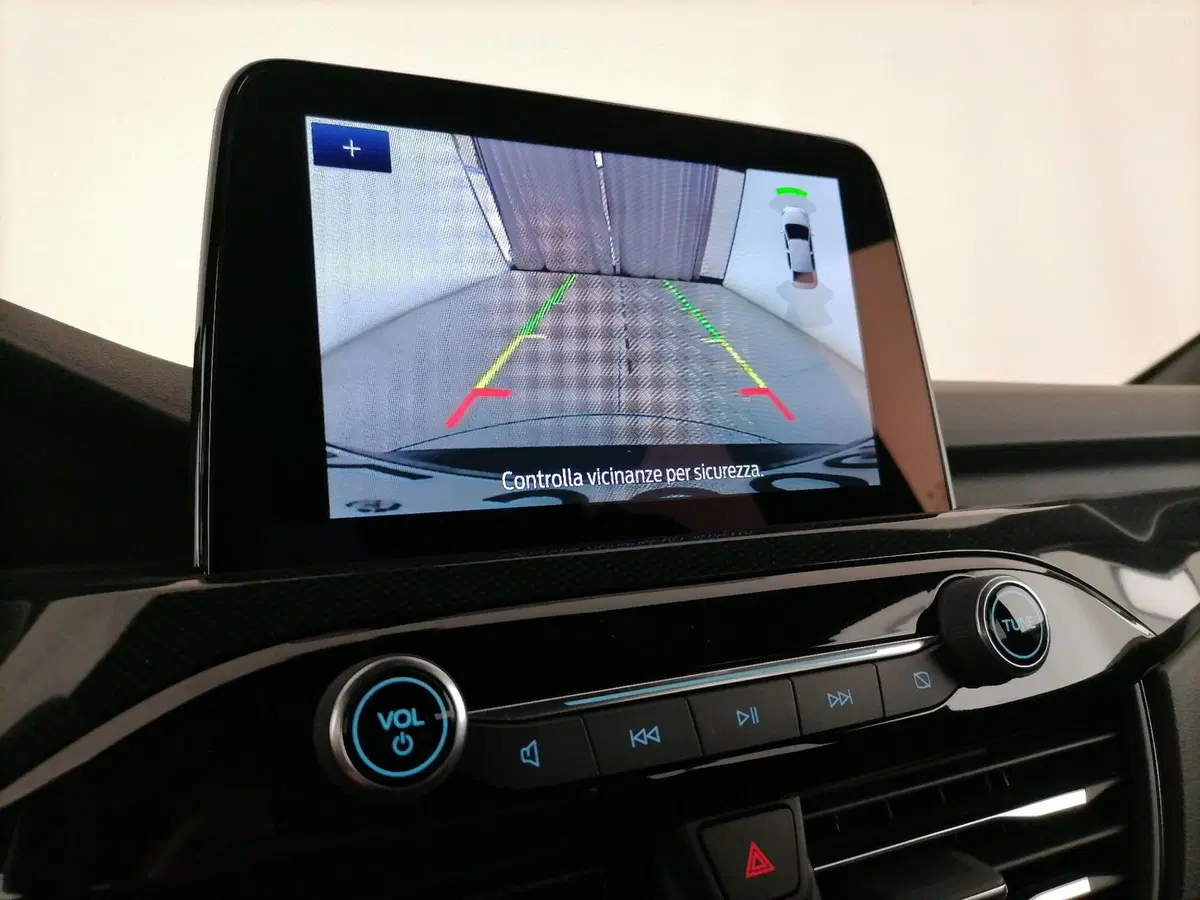 Ford Kuga usata a Roma (17)