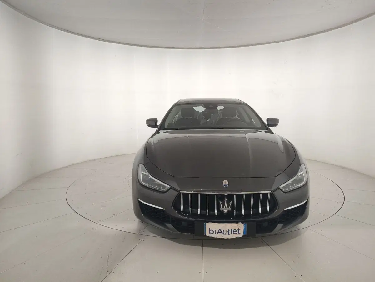 Maserati Ghibli usata a Alessandria (2)
