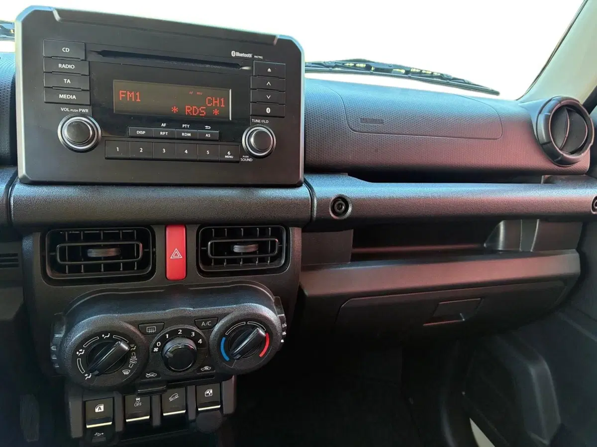 Suzuki Jimny usata a Prato (12)