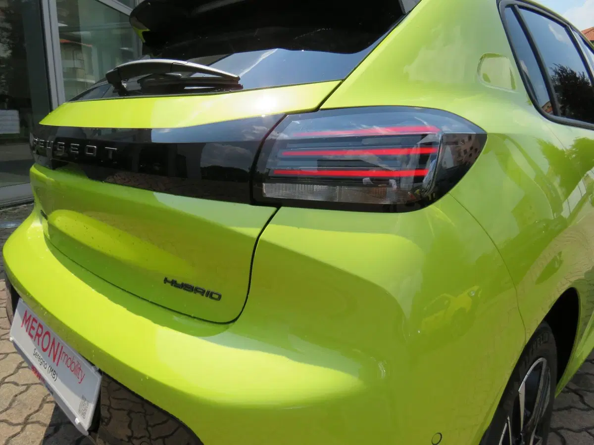 Peugeot 208 nuova a Monza e Brianza (3)