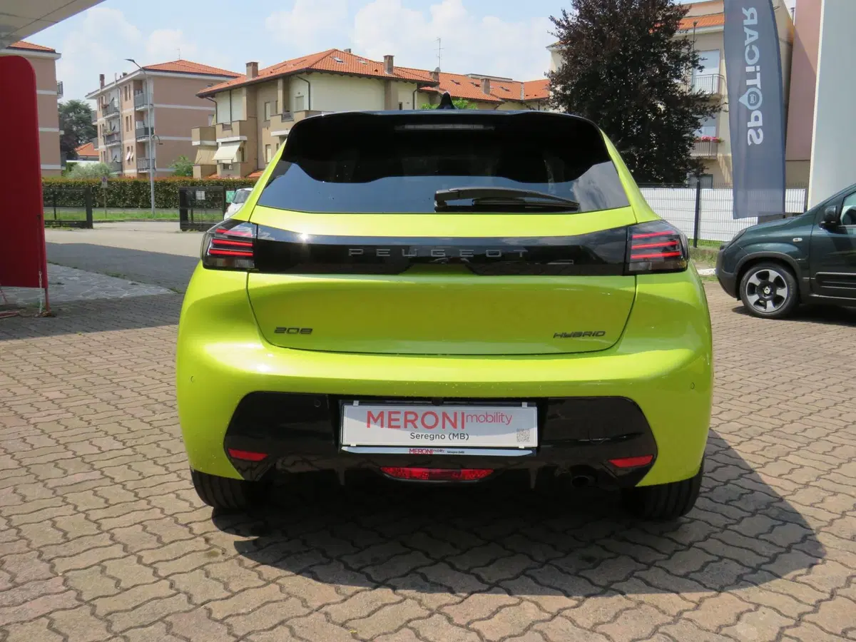 Peugeot 208 nuova a Monza e Brianza (9)