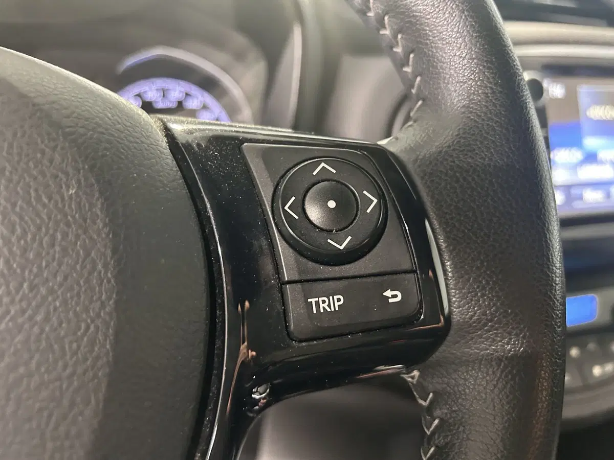 Toyota Yaris usata a Milano (12)