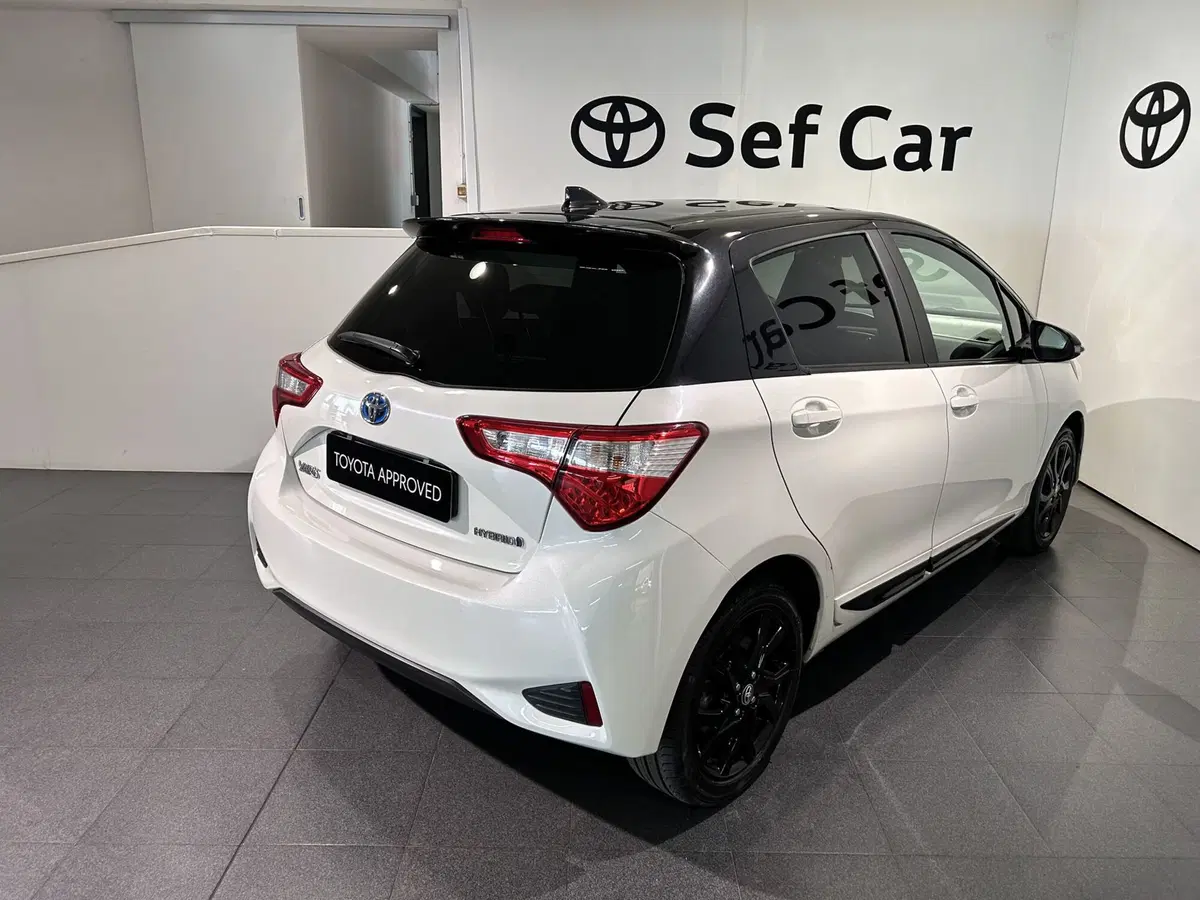 Toyota Yaris usata a Milano (4)