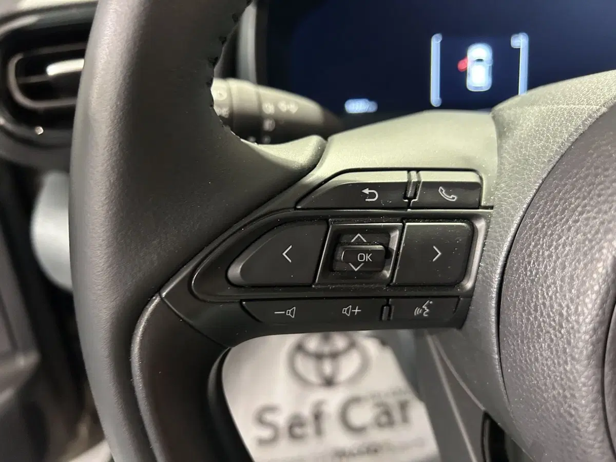 Toyota Yaris usata a Milano (11)