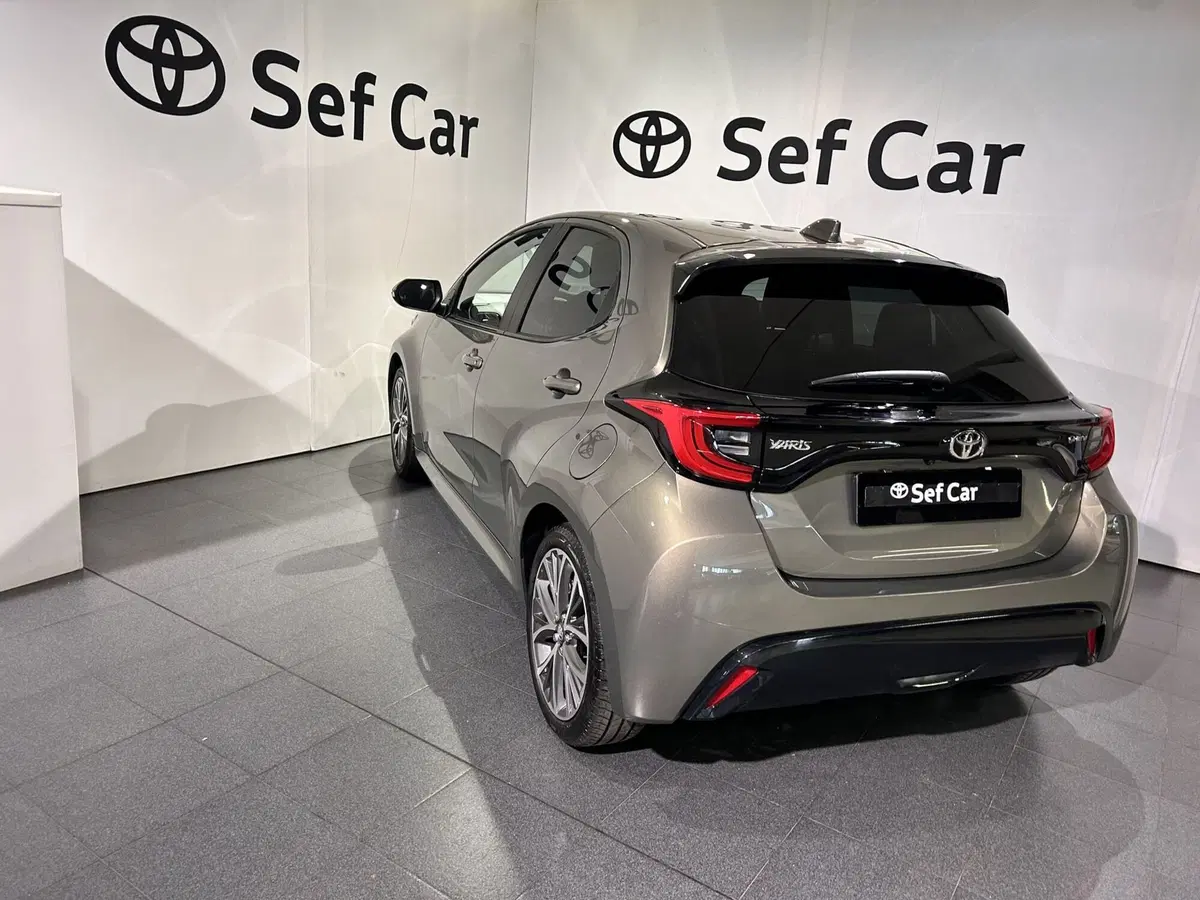 Toyota Yaris usata a Milano (4)