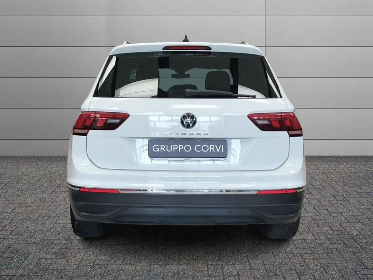 Volkswagen Tiguan usata a Roma (11)
