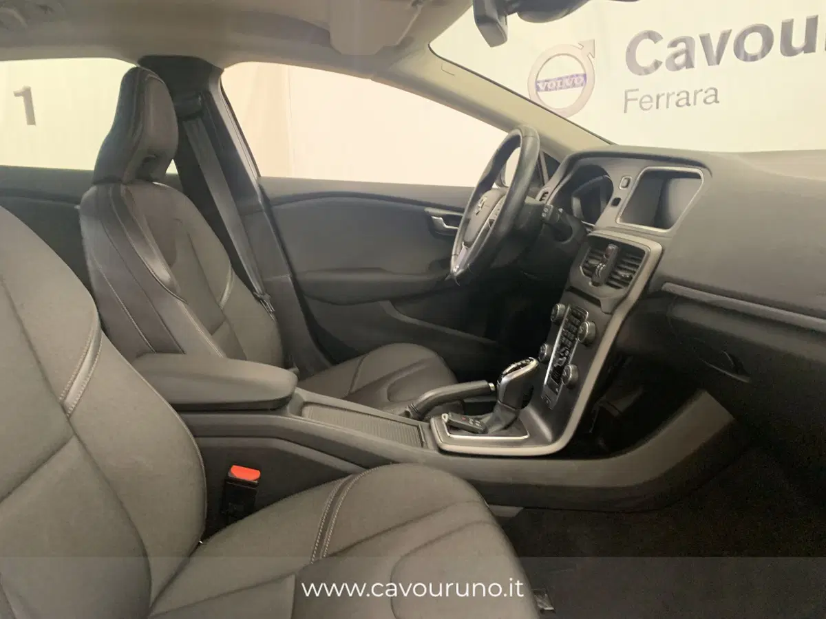 Volvo V40 Cross Country usata a Ferrara (14)