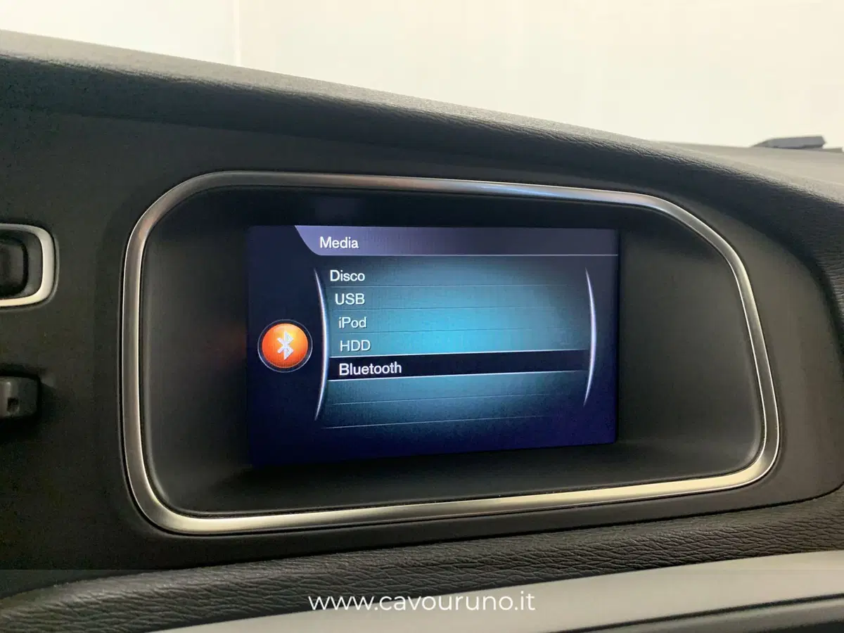 Volvo V40 Cross Country usata a Ferrara (19)