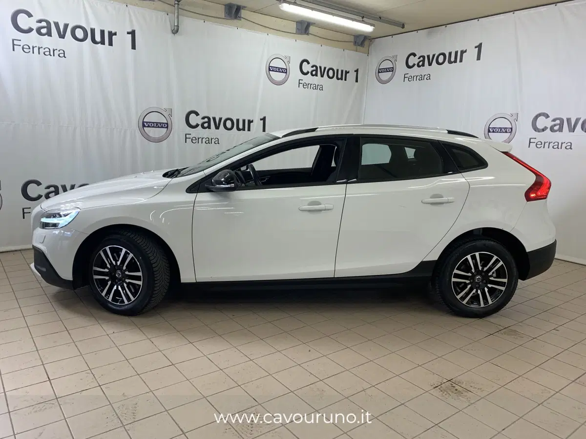 Volvo V40 Cross Country usata a Ferrara (4)